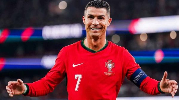 সরাসরি লাল কার্ড দেখলেও যে কারণে বিশ্বকাপে খেলতে পারবেন রোনালদো