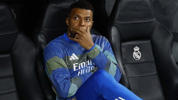 এমবাপ্পেকে নিয়ে শঙ্কায় বছর শুরু রিয়াল মাদ্রিদের