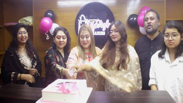 নারিন্দায় নারীদের নতুন ফ্যাশন আউটলেট ‘লাইফ স্টাইল ডাইরিস’-এর যাত্রা শুরু